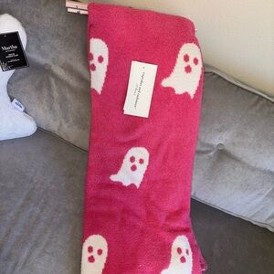 Pink Ghost Patterned Blanket